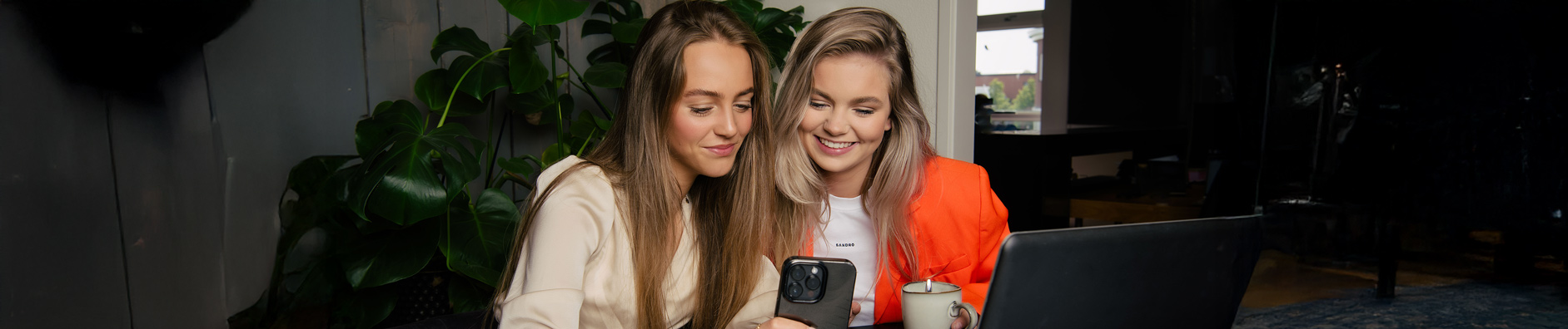 Volg ons op social media