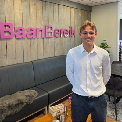 Maak kennis met Sim Bakker: onze energieke stagiair accountmanagement